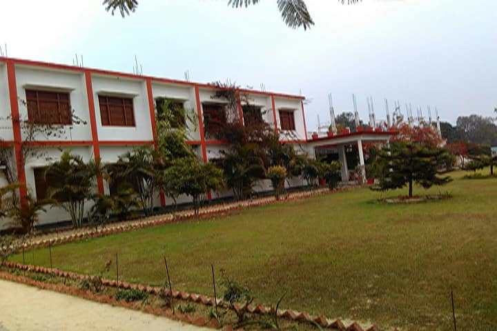 Ram Dulari Sharda Prasad Indra Bhagra Singh Mahila Mahavidyalaya campus in Sultanpur, Uttar Pradesh, India — photo 1