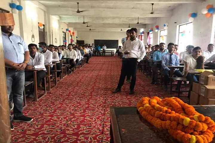 Rishi Ram Naresh Technical Institute campus in Mau, Uttar Pradesh, India — photo 3