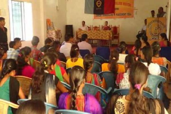 Government Pataleshwar College campus in Masturi, Chhattisgarh, India — photo 2