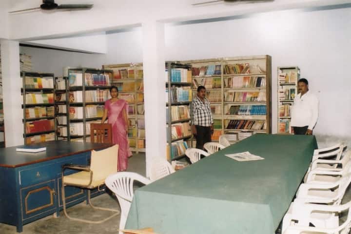 Vikram Singh Kanya Mahavidyalaya campus in Chandauli, Uttar Pradesh, India — photo 4