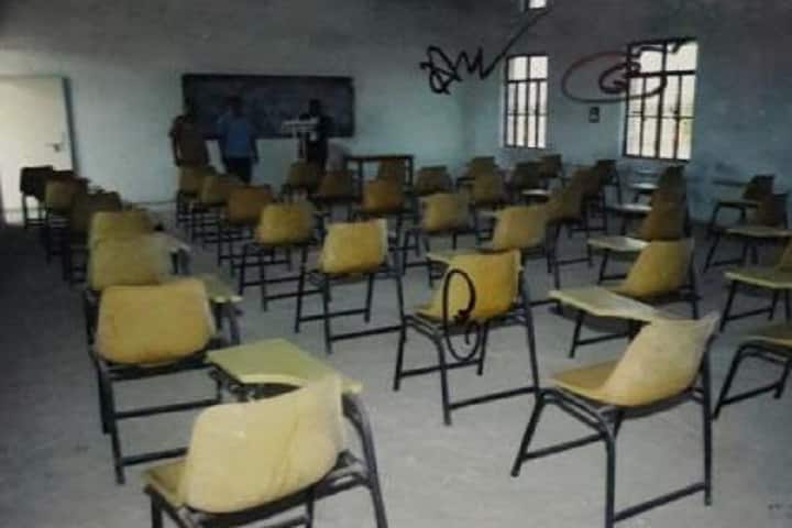 SR Singh RB Singh Mahavidyalaya campus in Allahabad, Uttar Pradesh, India — photo 3