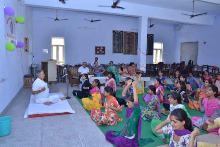 SD Kanya Mahavidyala campus in Mansa, Punjab, India — photo 4