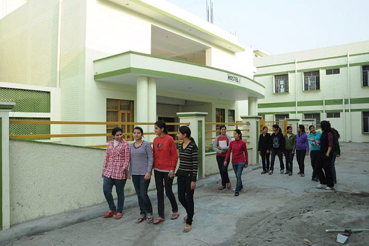 HMV College Jalandhar campus in Jalandhar, Punjab, India — photo 2