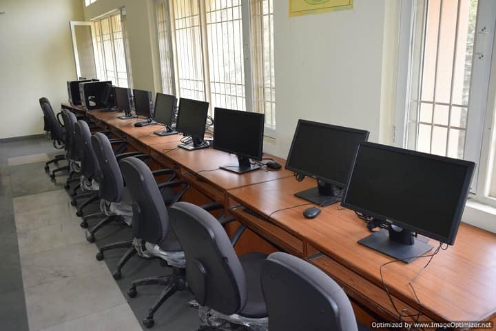 Government PG College Sector 1 campus in Panchkula, Haryana, India — photo 2