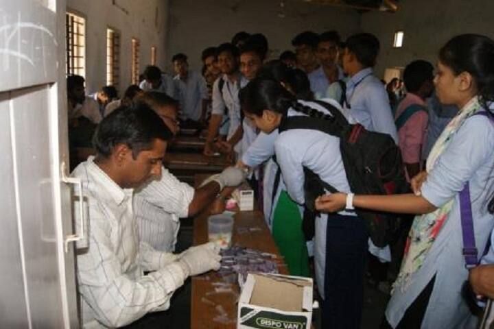RR Mehta College of Science and CL Parikh College of Commerce campus in Palanpur, Gujarat, India — photo 5