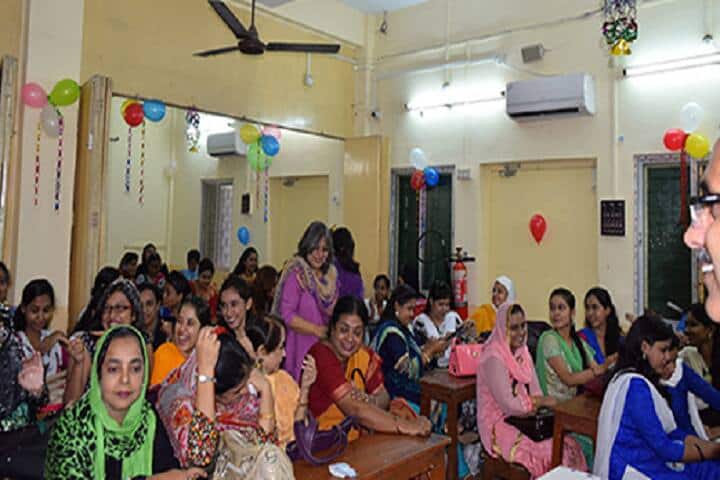 Calcutta Girls' College campus in Kolkata, West Bengal, India — photo 3