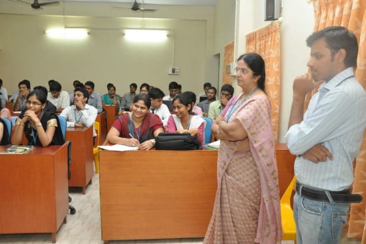GITAM School of Business campus in Visakhapatnam, Andhra Pradesh, India — photo 2