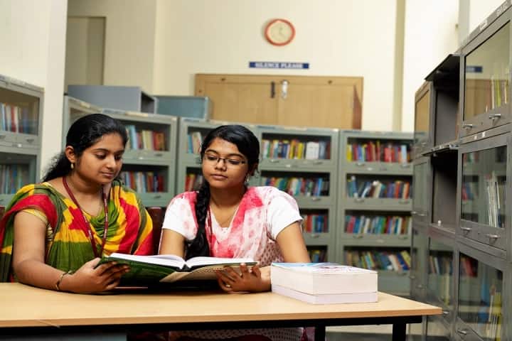 Sri Manakula Vinayagar Engineering College campus in Puducherry, India — photo 2