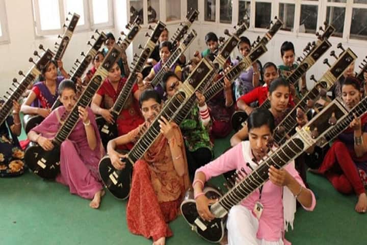 SD College for Women campus in Sultanpur Lodhi, Punjab, India — photo 5