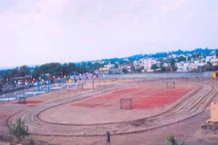 Mahatma Gandhi Mahavidyalaya campus in Latur, Maharashtra, India — photo 5