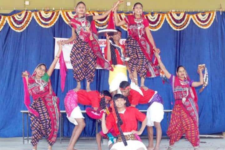 Smt Savitaben Chunibhai Patel Fartikuiwala Commerce College campus in Vadodara, Gujarat, India — photo 3