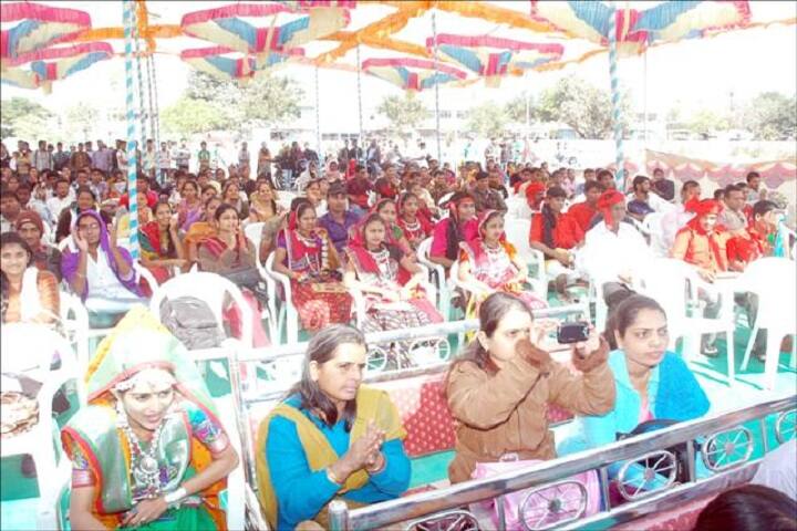 Smt Savitaben Chunibhai Patel Fartikuiwala Commerce College campus in Vadodara, Gujarat, India — photo 4