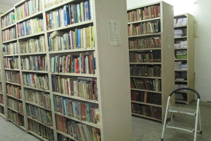 HM Patel Institute of English Training and Research campus in Anand, Gujarat, India — photo 2