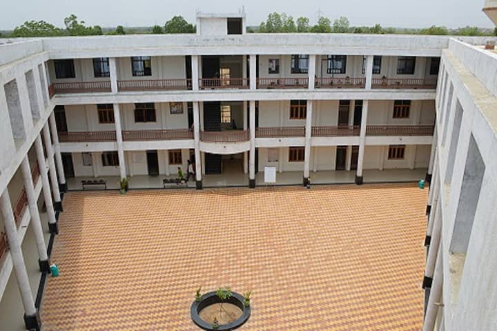 Shree KR Anjana Arts and Commerce College campus in Dhanera, Gujarat, India — photo 2