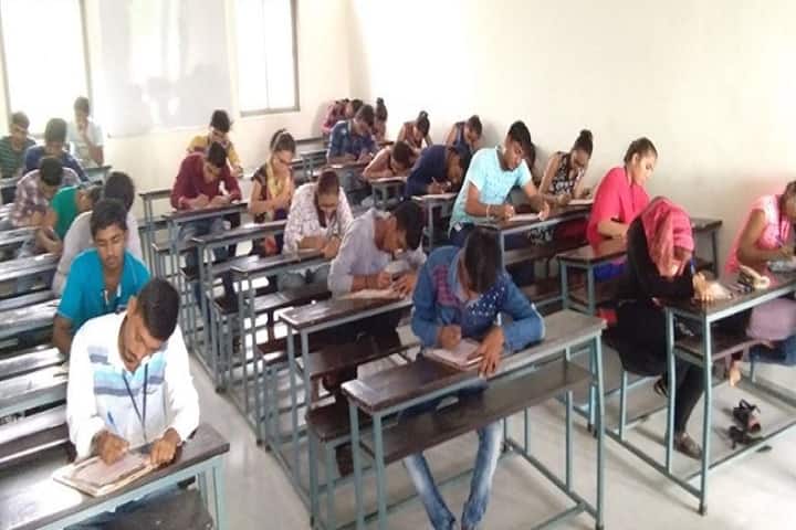 Nilkanth Science College campus in Unjha, Gujarat, India — photo 2