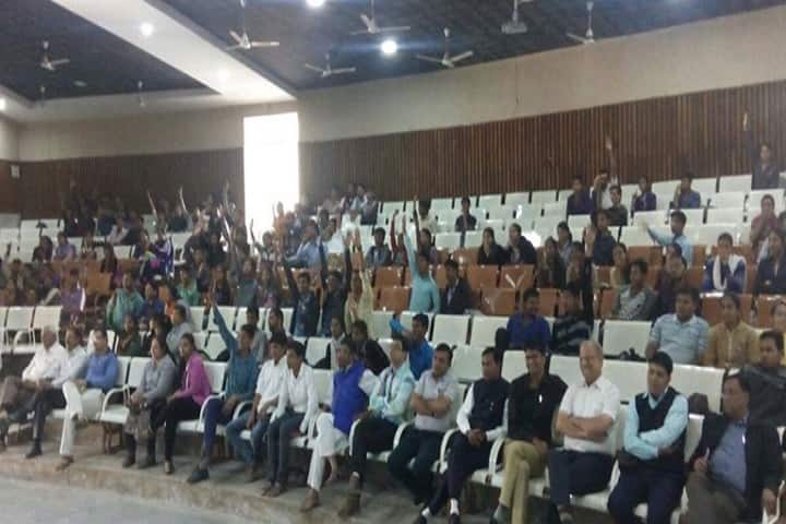 Nilkanth Science College campus in Unjha, Gujarat, India — photo 3