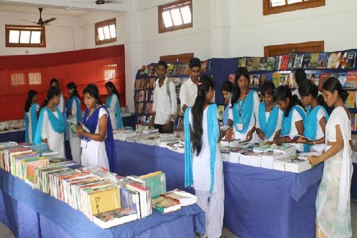 Dr Birinchi Kumar Barooah College campus in Nagaon, Assam, India — photo 4