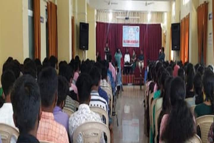 CSI College of Commerce campus in Dharwad, Karnataka, India — photo 2