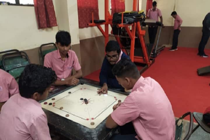 KLE Society's Shri Mrityunjaya College of Arts and Commerce campus in Dharwad, Karnataka, India — photo 3