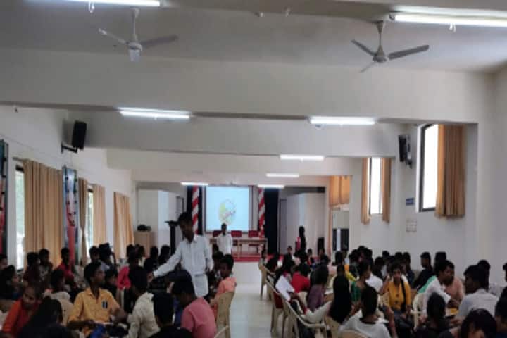 KLE Society's Shri Mrityunjaya College of Arts and Commerce campus in Dharwad, Karnataka, India — photo 5