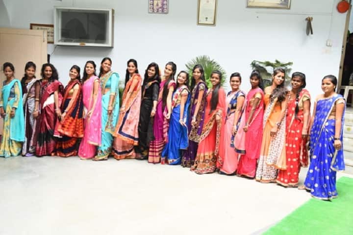 DD Thakar Arts and KJ Patel Commerce College campus in Khedbrahma, Gujarat, India — photo 3