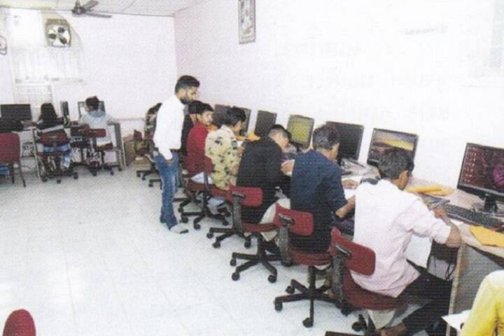 DD Thakar Arts and KJ Patel Commerce College campus in Khedbrahma, Gujarat, India — photo 4