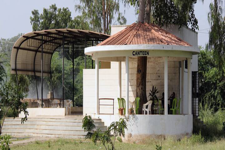 KLE Society's College of Arts and Commerce campus in Gadag, Karnataka, India — photo 3