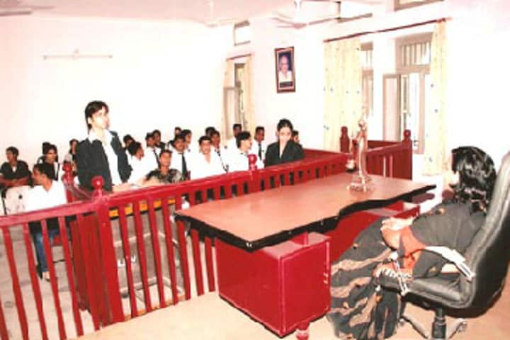 SD College of Law campus in Muzaffarnagar, Uttar Pradesh, India — photo 3