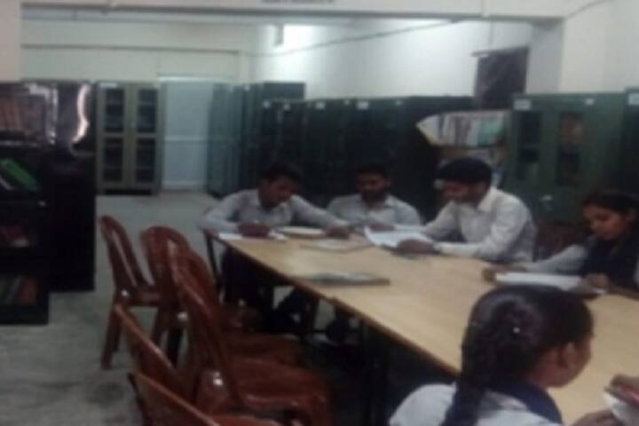 Mahatma Gandhi Post Graduate College campus in Gorakhpur, Uttar Pradesh, India — photo 4