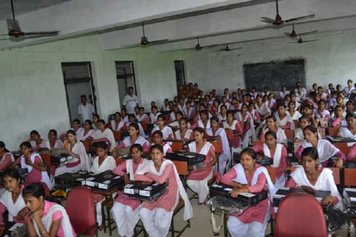 Mangalam Mahila Mahavidyalaya campus in Amethi, Uttar Pradesh, India — photo 2
