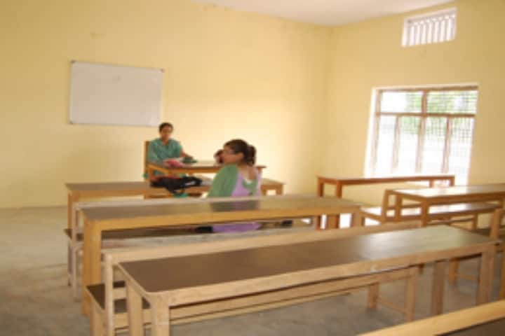AHFMM Degree College campus in Bahraich, Uttar Pradesh, India — photo 2