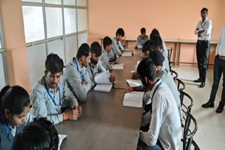 Sendhwa Animal Husbandry Diploma College campus in Barwani, Madhya Pradesh, India — photo 2