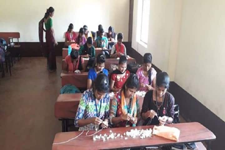 Shree Niranjana Swamy First Grade College campus in Paduperar, Karnataka, India — photo 2