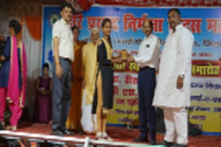 Hari Prasad Nirmala Wits Mahavidhyalaya campus in Faizabad, Uttar Pradesh, India — photo 6