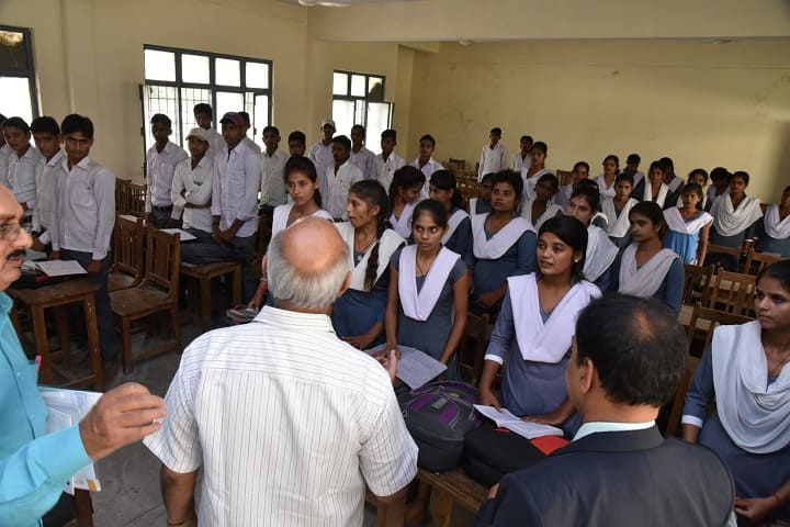 Swami Karpatri Ji Maharaj Government Degree College campus in Pratapgarh, Uttar Pradesh, India — photo 3