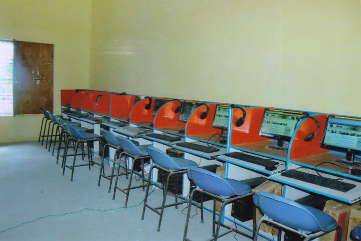 Shri Gaya Deen Mahavidyalaya campus in Auraiya, Uttar Pradesh, India — photo 4