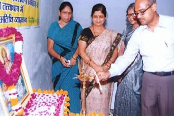 Shaym Narayan Urmila Girls Teacher Training College campus in Faizabad, Uttar Pradesh, India — photo 3