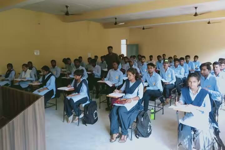 Sainik Law College campus in Allahabad, Uttar Pradesh, India — photo 3