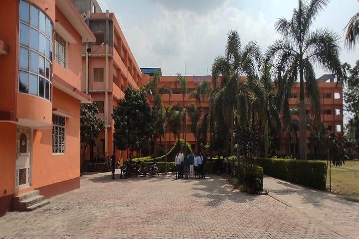 MNB Memorial Mahila Mahavidyalaya campus in Ballia, Uttar Pradesh, India — photo 2