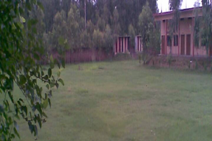 Maharaja Prithvi Raj Chauhan Post Graduate Mahavidyalaya campus in Rampur, Uttar Pradesh, India — photo 3