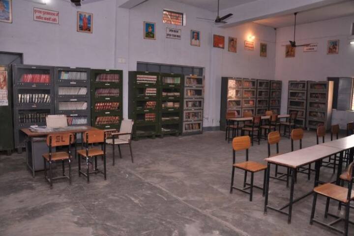 Saraswati Vidya Mandir Law College campus in Bulandshahr, Uttar Pradesh, India — photo 3