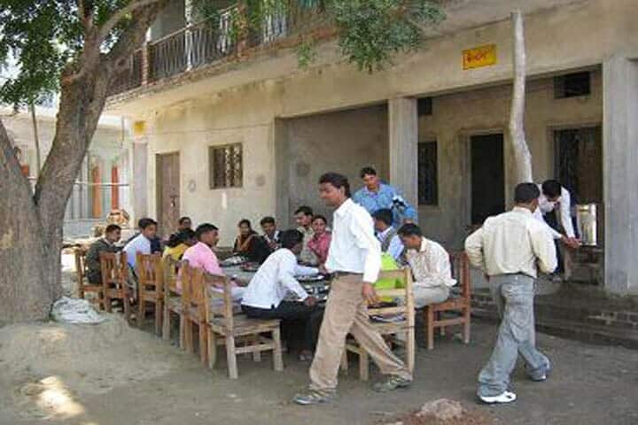 Kanchan Singh Bhooli Devi PG College campus in Kanpur, Uttar Pradesh, India — photo 3