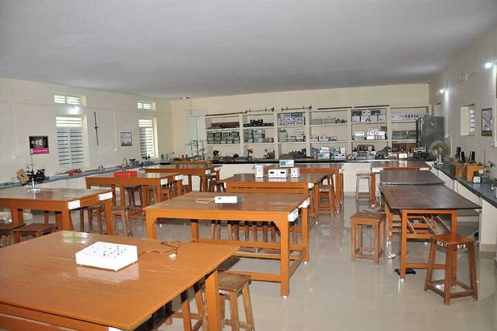 Bharathi College campus in Madduru, Karnataka, India — photo 3