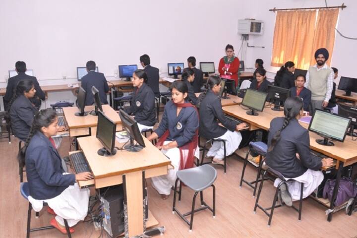 Public College campus in Samana, Punjab, India — photo 4
