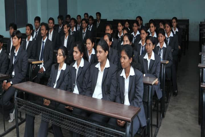 Veerashaiva College campus in Ballari, Karnataka, India — photo 3