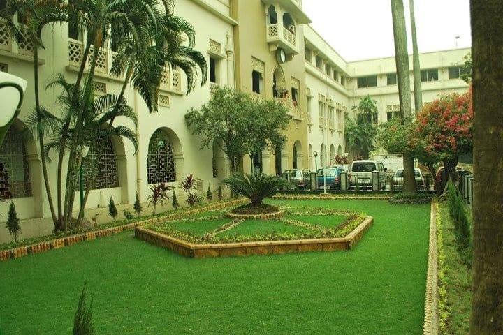 Maulana Azad College campus in Kolkata, West Bengal, India — photo 2