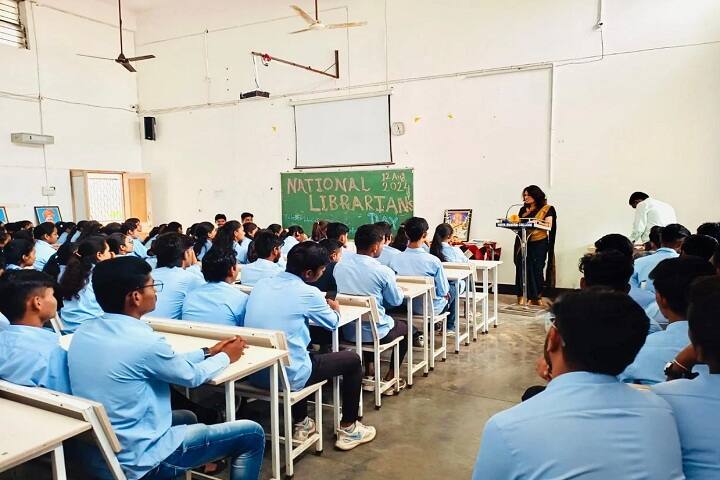 Vidya Bhavan College of Management and Research campus in Yavatmal, Maharashtra, India — photo 5