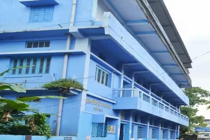 Jalpaiguri Law College campus in Jalpaiguri, West Bengal, India — photo 2