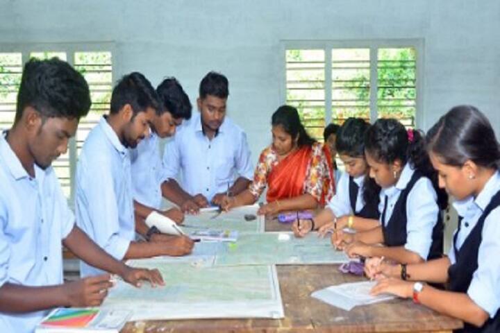 Sree Narayana Arts and Science College campus in Chittar, Kerala, India — photo 6