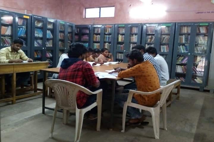 Government Degree College campus in Rajamahendravaram, Andhra Pradesh, India — photo 6